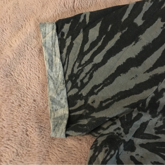 Guns n Roses grey crop top - Picture 4 of 6